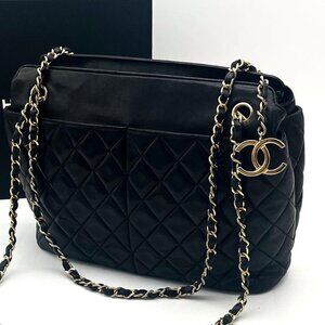 Chanel Quilted Chain Shoulder Bag Lambskin Black